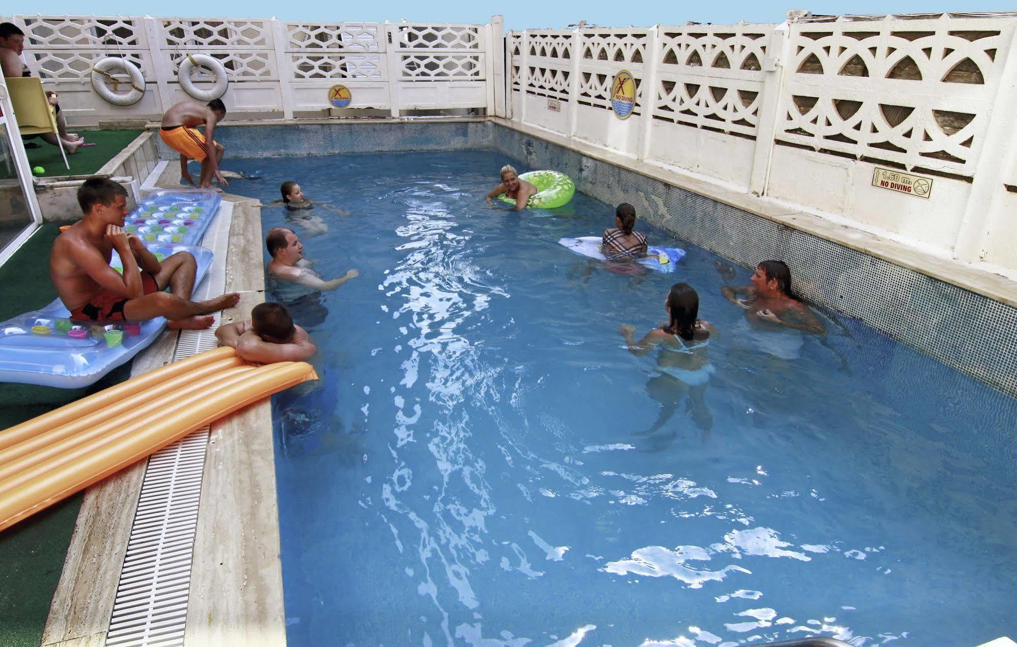 Kleopatra Bebek Hotel Alanya Bagian luar foto